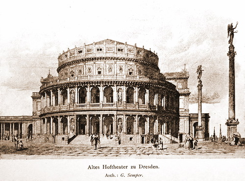 вид со стороны главного фасада, Опера Земпера в Дрездене
